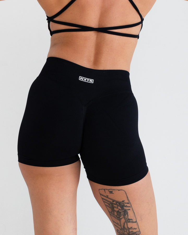 Delta Seamless Shorts – Black